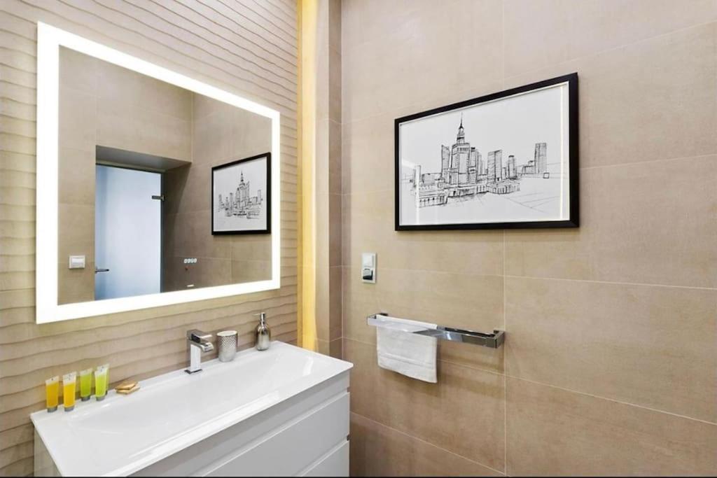 Nowy Swiat 60 - 170 M Do Metra - Prywatne Mieszkanie W Centrum Warszawy - Better Rental Varsavia Esterno foto